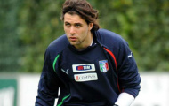 Sirigu thừa nhận chưa thể cạnh tranh với Buffon