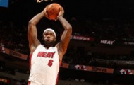 Video NBA: Rose ghi 39 điểm giúp Heat thắng Mavericks