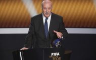 Del Bosque ủng hộ Xavi, Iniesta giành QBV
