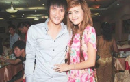 Tuổi thơ cay xè khóe mắt của Công Vinh qua lời kể của em gái