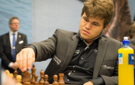 Siêu thần đồng Carlsen lên ngôi vô địch cờ vua thế giới