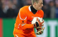 Video: Lừa bóng qua tiền đạo, Artur Boruc nên học Remko Pasveer