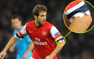 HLV Wenger cảnh cáo Flamini vì cắt ống tay áo