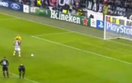 Video: Bàn thắng nâng tỷ số lên thành 2-1 của Vidal (Juventus vs Kobenhavn)
