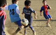 “Messi tuyết” - thần đồng bóng đá Argentina