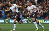 Video Premier League: Steven Gerrard sút phạt tung lưới Hull City