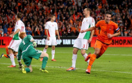 Hà Lan và M.U rúng động: Van Persie bán độ?