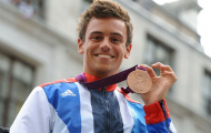'Thần đồng nhảy cầu' Tom Daley tiết lộ giới tính thật