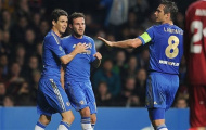 Chelsea 'chết' bởi hàng tiền vệ