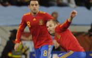 Xavi và Iniesta có nguy cơ mất suất đá chính tại World Cup 2014: Nghệ sỹ bị hắt hủi