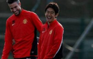 Man United hăng say tập luyện trong tiếng cười