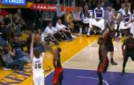 Video NBA: Trận đấu trở lại của Kobe Bryant sau nhiều tháng dưỡng thương