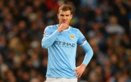Edin Dzeko nên rời Man City để gia nhập Roma