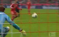 Video: Bàn thắng đậm chất kĩ thuật của Mario Goetze trong trận đấu với Hamburger