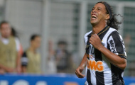 Ronaldinho hồi sinh nhờ đá hộ công