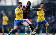 Arsenal lên đỉnh: Chờ vô địch lượt đi