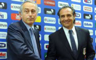 Liên đoàn bóng đá Italia muốn giữ chân HLV Prandelli