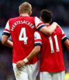 Mertesacker giải thích lý do mắng Ozil