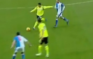 Video: Cú sút xa hơn 35m thành bàn của cầu thủ Birmingham City