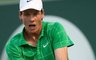 Video: Pha ghi điểm dọc dây tuyệt đẹp của Tomas Berdych