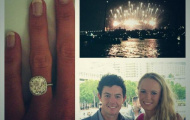 Wozniacki khoe nhẫn đính hôn bạc tỷ từ Rory McIlroy