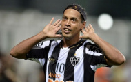 Nhận lương khủng, Ronaldinho chính thức trở lại châu Âu