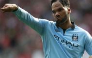 HLV Pellegrini chưa muốn để Lescott ra đi
