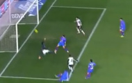 Video: Có HLV mới, Valencia thắng trận 2-0 trước Levante