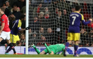 M.U 1-2 Swansea: Tội đồ Fabio!