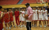 Dennis Rodman xin lỗi sau chuyến thăm Triều Tiên