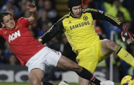 Video: Pha xử lý của Petr Cech làm Mourinho thót tim