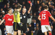 Thẻ đỏ cho Vidic, thẻ đỏ cho ông Moyes?