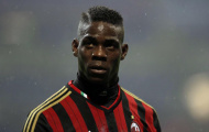 Balotelli ví Seedorf với Mourinho