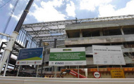 6/12 sân của World Cup 2014 vẫn chưa hoàn thiện