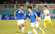 Xem “gà” bầu Đức đá V-League