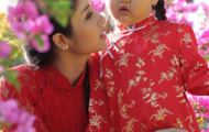 Vợ con Thanh Bình xinh tươi sắc xuân