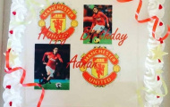 Januzaj khoe bánh sinh nhật M.U độc đáo