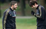 Essien và Taarabt ra mắt, Kaka có thể lỡ trận Napoli