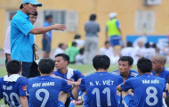 Phía sau chuyện CLB thưởng tết...bằng gạo