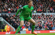 Szczesny văng tục sau thảm bại trước Liverpool