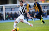 Tevez phiền lòng vì ghi cú đúp nhưng Juventus không thắng