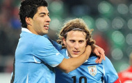 'Suarez là anh hùng của Uruguay'