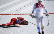 Olympic Sochi 2014: Nứt xương chân vẫn giành HCV trượt tuyết băng đồng 10km
