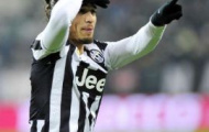 Video: Martin Caceres có thể thay thế Vidic ở M.U?