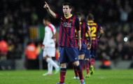 Messi san bằng kỷ lục ghi bàn của Raul