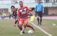 Cầu thủ nhập tịch của Vissai Ninh Bình đạp gãy xương sườn đối thủ