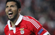 Video: Vì sao M.U thèm muốn Ezequiel Garay