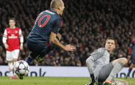 Điểm tin chiều 22/02: Robben “khóc lóc” cho Szczesny