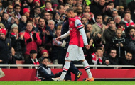 Arsenal gặp khó với chấn thương của Gibbs