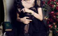 Angelababy kiêu kỳ với phong cách cổ điển